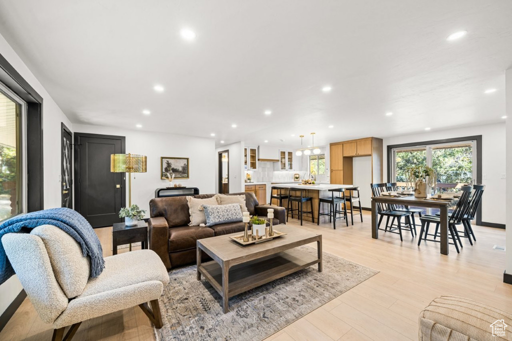 6386 DAVIS ST Mountain Green, UT 84050