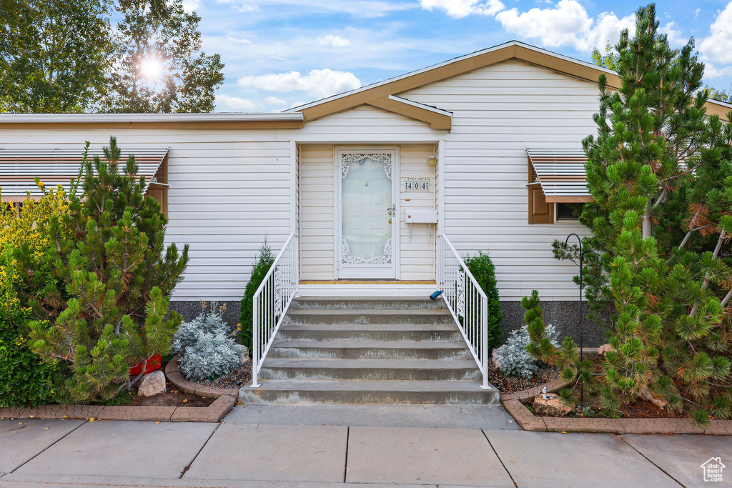 1111 N 2000 W #404 Farr West, UT 84404