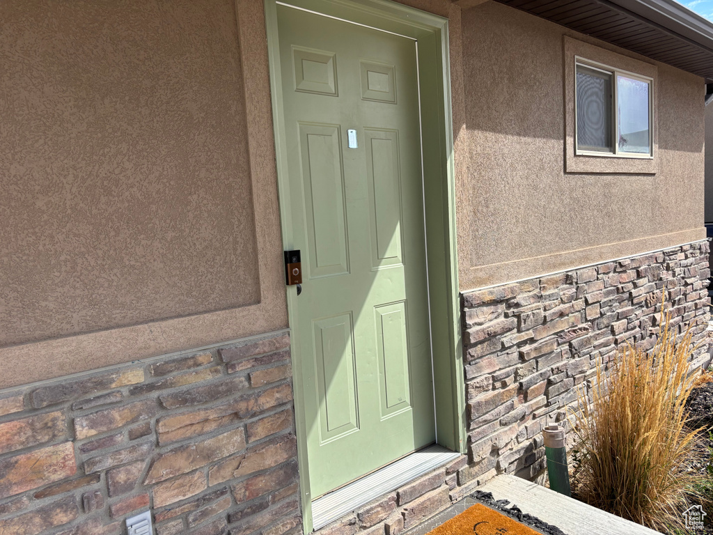 4835 W HILLSIDE DR Maeser, UT 84078