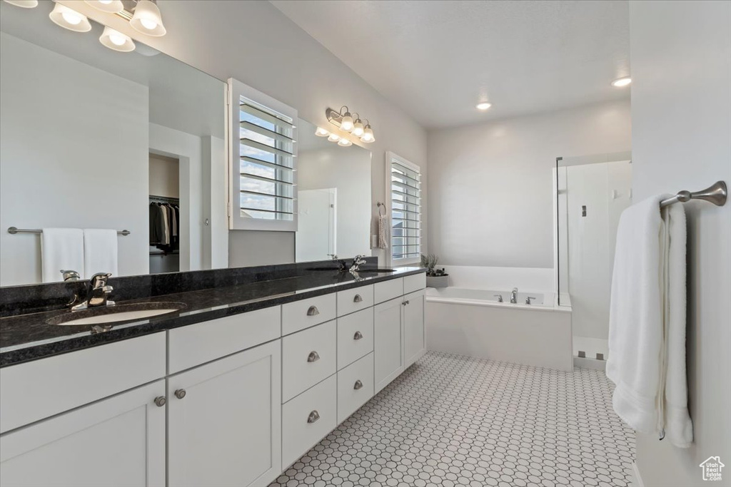 Photo 19 for MLS #2114097 at 1538 W Oakbrook Dr