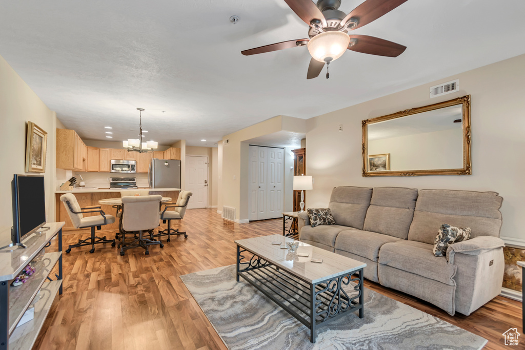 1205 E PRIVOT DR #102 Cottonwood Heights, UT 84121