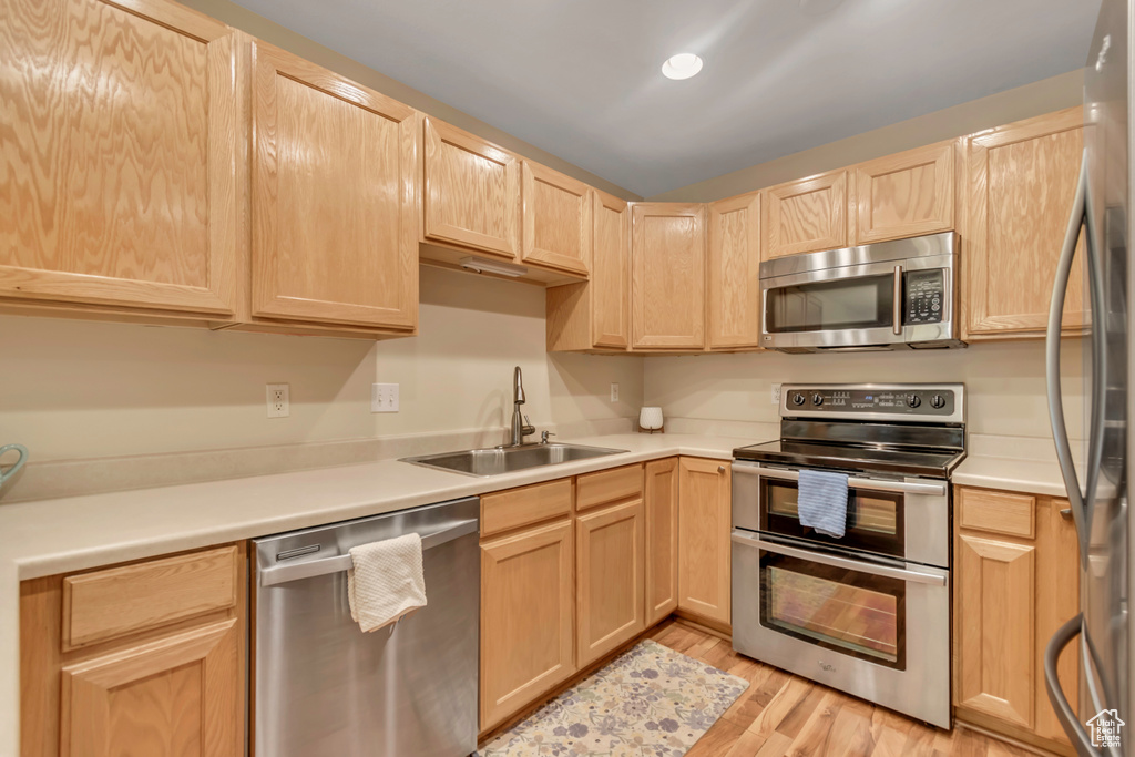 1205 E PRIVOT DR #102 Cottonwood Heights, UT 84121