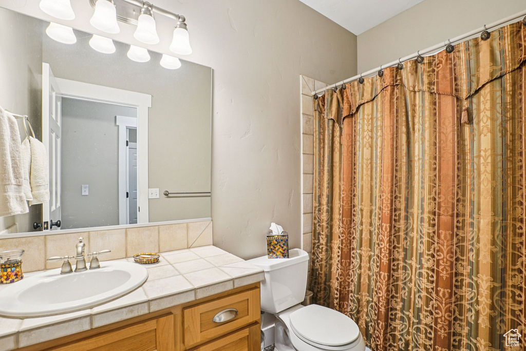 Photo 16 for MLS #2114099 at 2045 E Rocklin Dr