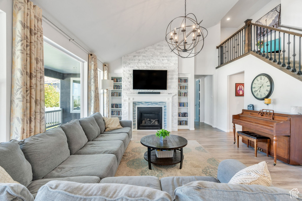 1897 E ROCK HOLLOW RD Lake Point, UT 84074