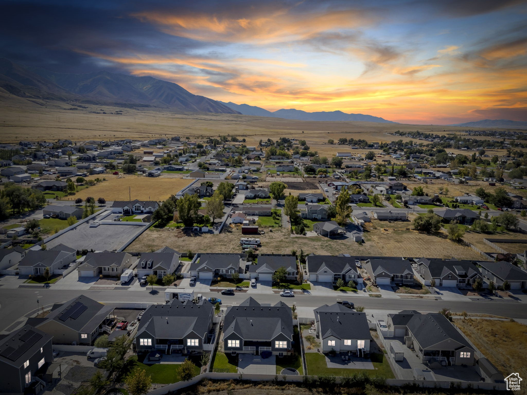 1897 E ROCK HOLLOW RD Lake Point, UT 84074