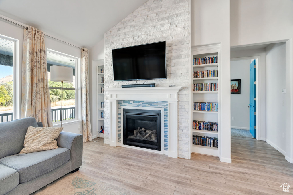 1897 E ROCK HOLLOW RD Lake Point, UT 84074
