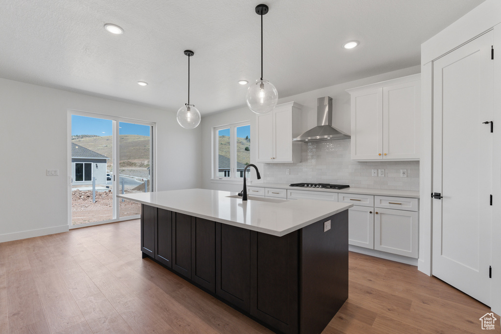Photo 8 for MLS #2114115 at 1380 West View Dr
