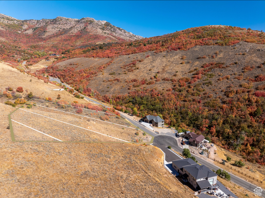 1331 N MAPLE DR Huntsville, UT 84317