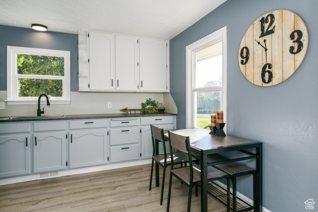 Photo 10 for MLS #2114127 at 834 Highland Blvd