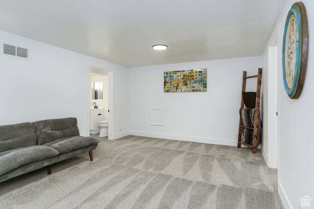 Photo 23 for MLS #2114127 at 834 Highland Blvd