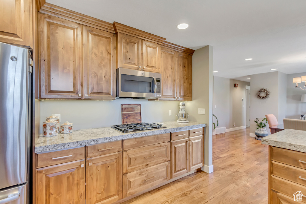 Photo 14 for MLS #2114132 at 358 Eastoaks Dr