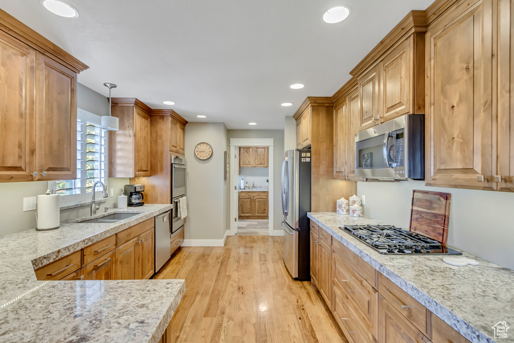 Photo 12 for MLS #2114132 at 358 Eastoaks Dr