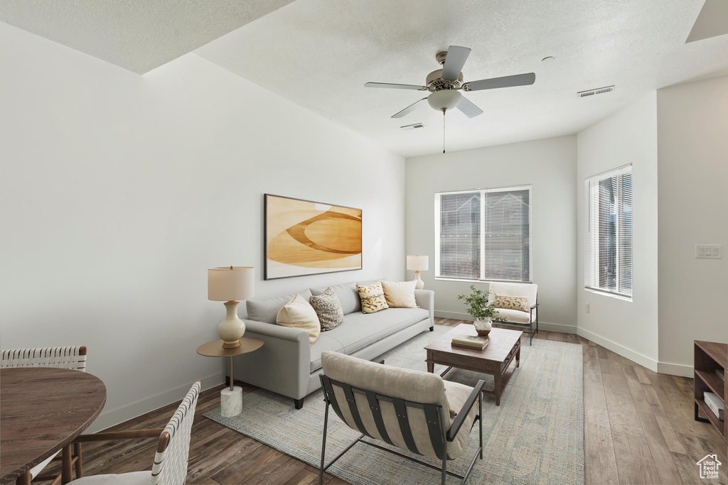 Photo 4 for MLS #2114136 at 1045 S 1200 West #83