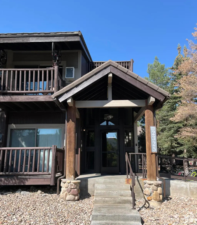 Photo 2 for MLS #2114137 at 2325 Sidewinder Dr #823