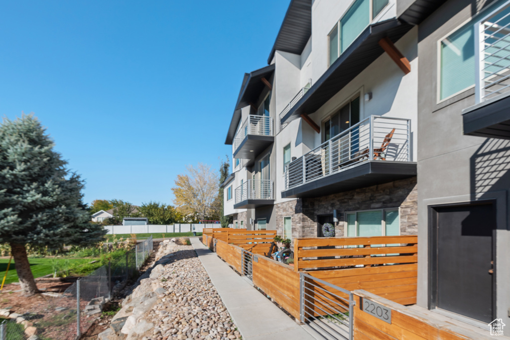 2211 N 525 W Layton, UT 84041