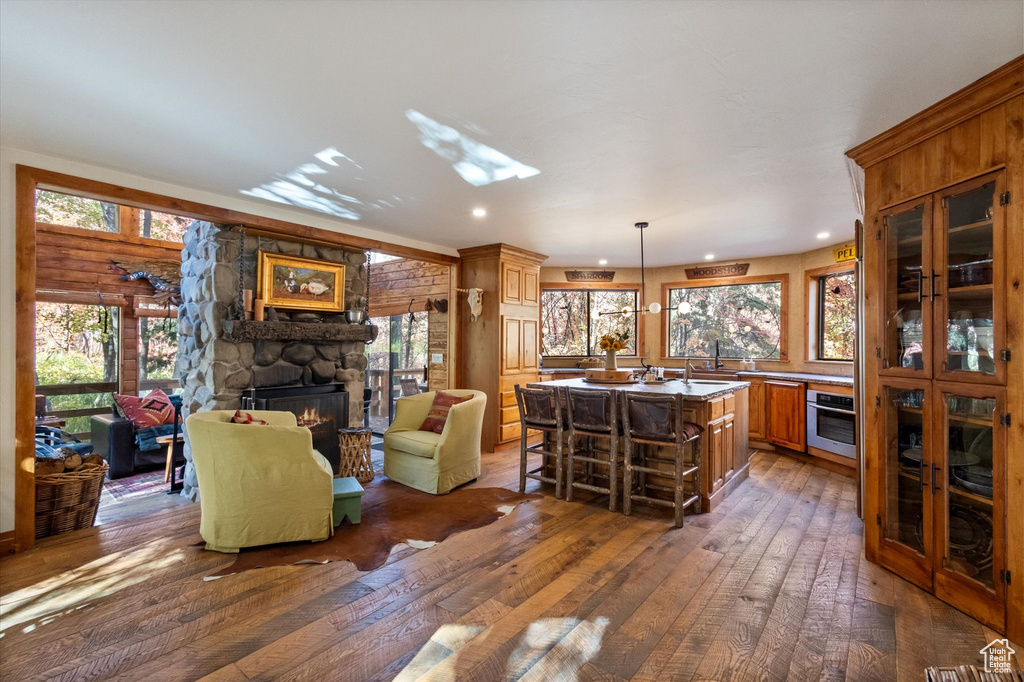 Photo 3 for MLS #2114148 at 3003 E Elk Way