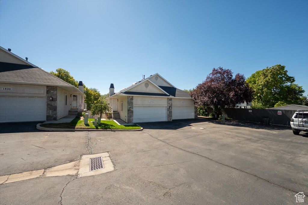 1818 E 3900 S Holladay, UT 84124