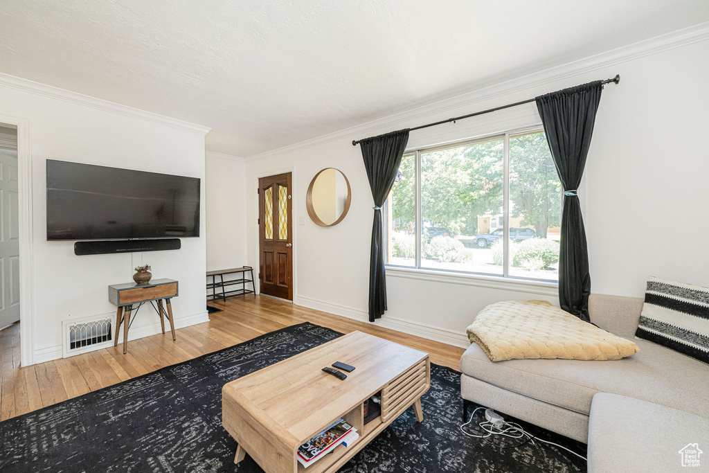 Photo 7 for MLS #2114154 at 3065 S Iowa Ave