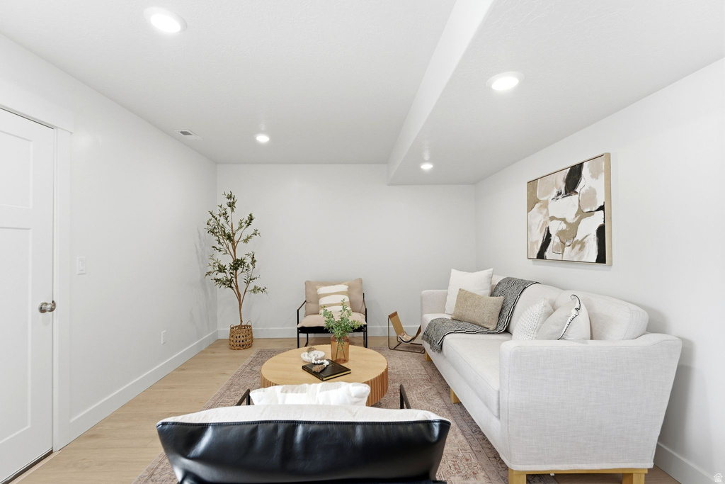 1615 N ANGEL ST #F Layton, UT 84041