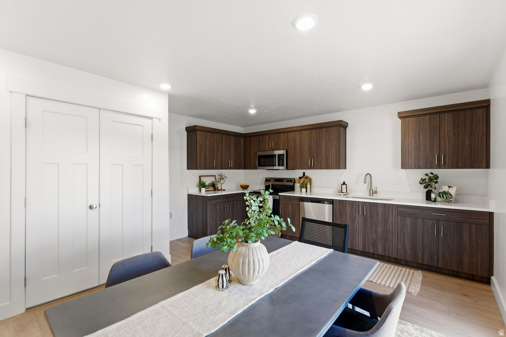 1615 N ANGEL ST #F Layton, UT 84041