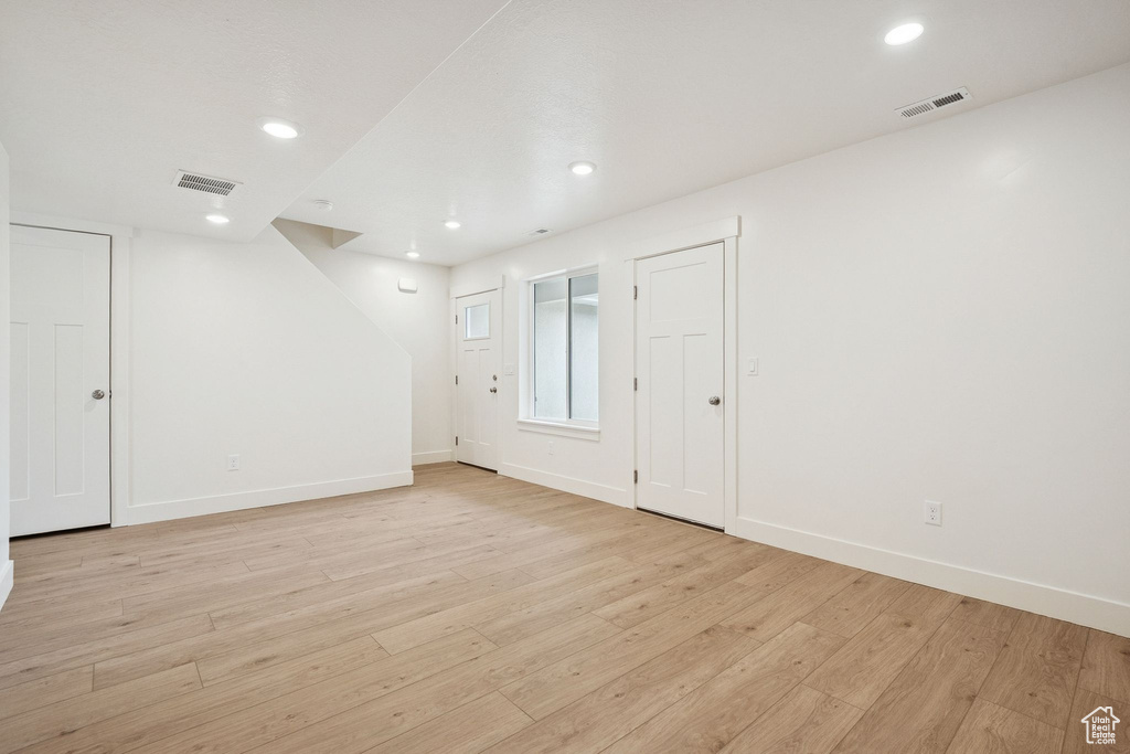 Photo 5 for MLS #2114164 at 1615 N Angel St #H