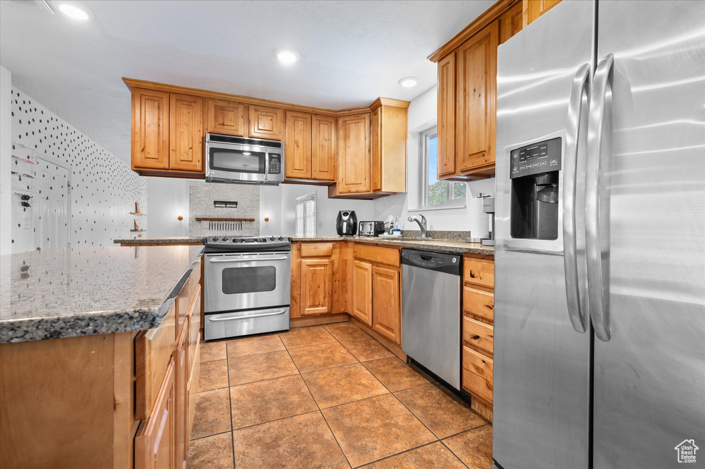 Photo 7 for MLS #2114168 at 5530 S 100 West