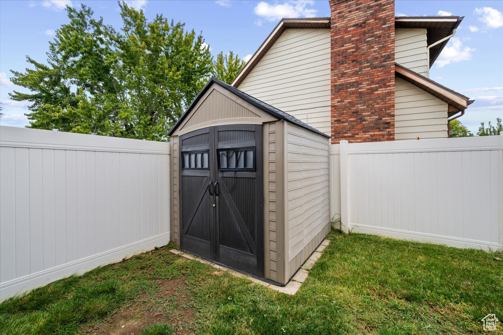 Photo 35 for MLS #2114168 at 5530 S 100 West