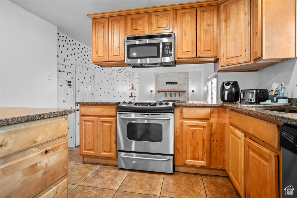 Photo 9 for MLS #2114168 at 5530 S 100 West