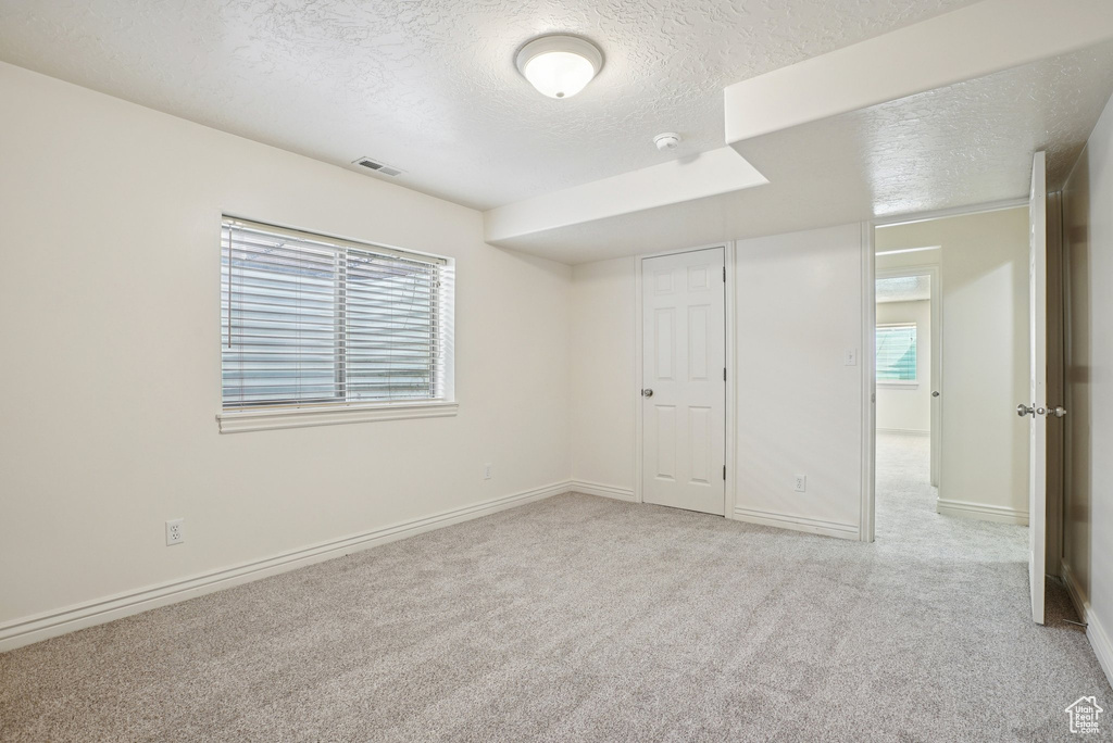 4091 W SWENSEN FARM DR Riverton, UT 84096