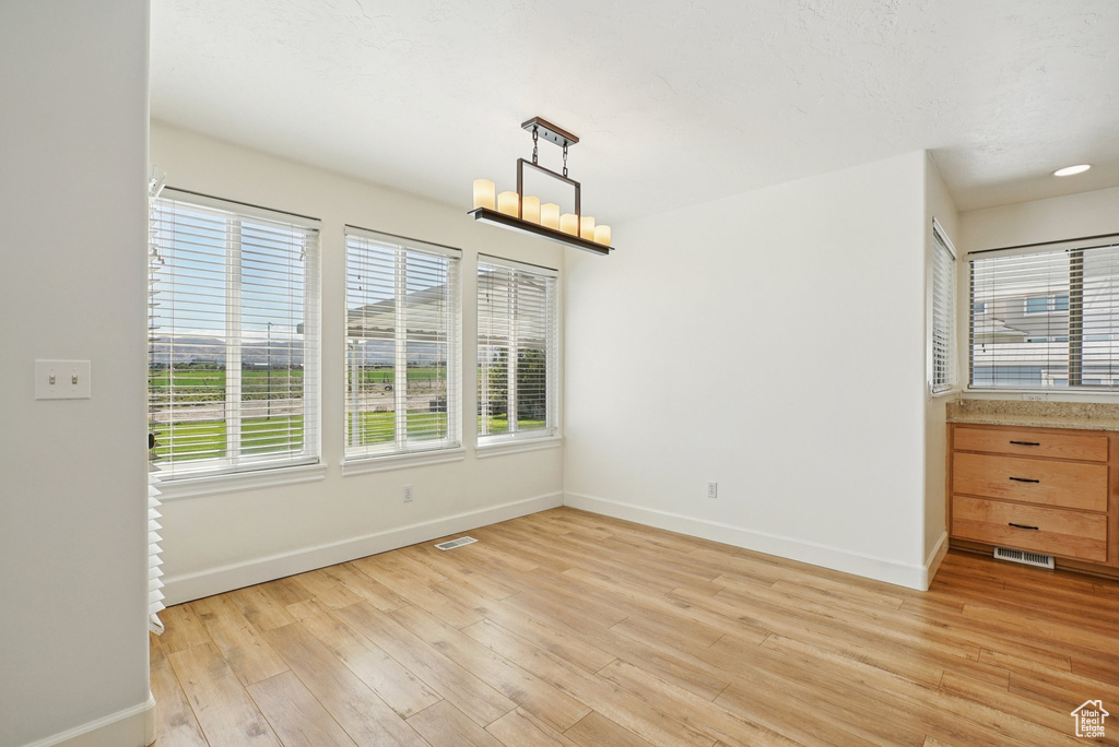 4091 W SWENSEN FARM DR Riverton, UT 84096