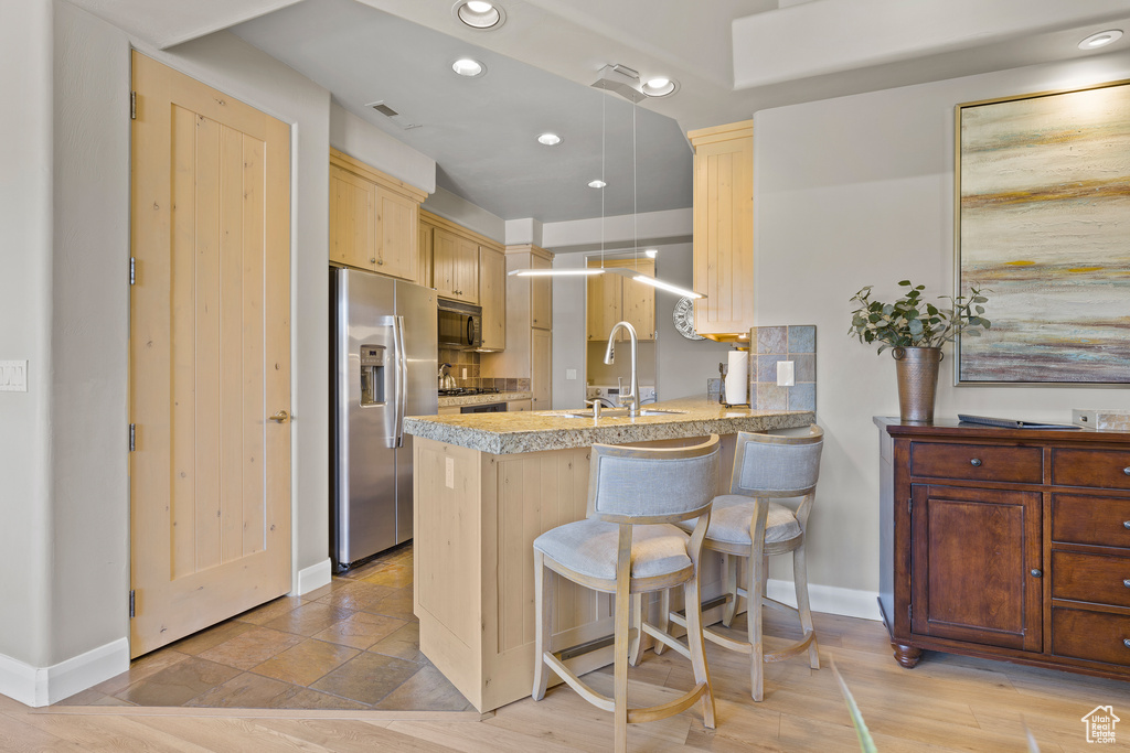 Photo 7 for MLS #2114190 at 2655 W Pioneer Pkwy #2