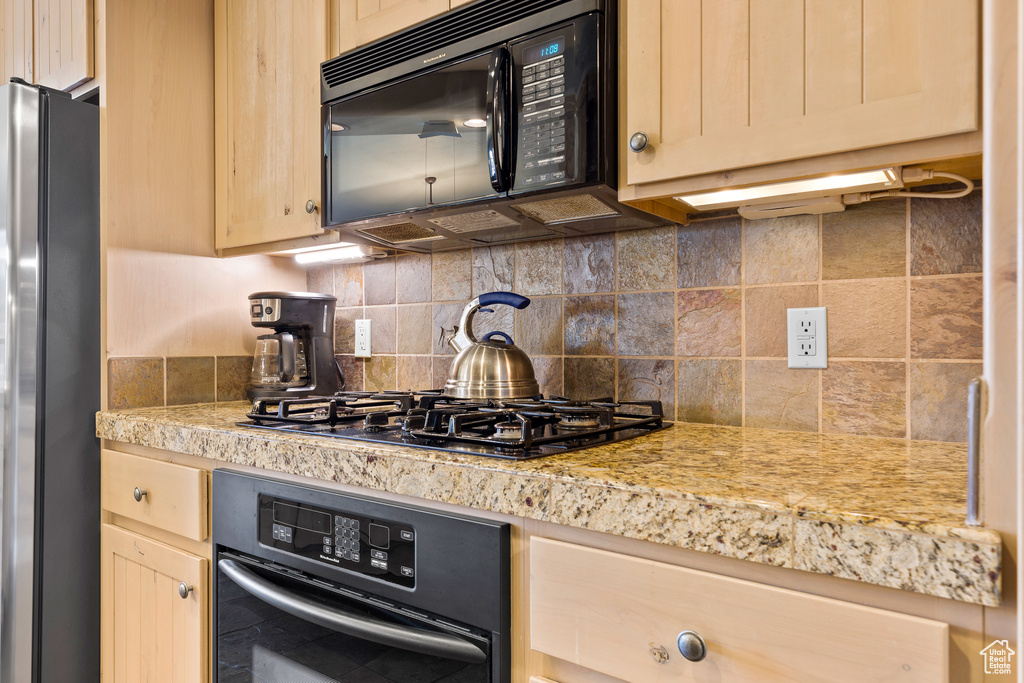 Photo 11 for MLS #2114190 at 2655 W Pioneer Pkwy #2