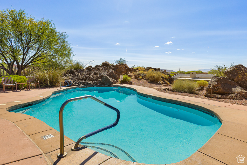 Photo 31 for MLS #2114190 at 2655 W Pioneer Pkwy #2