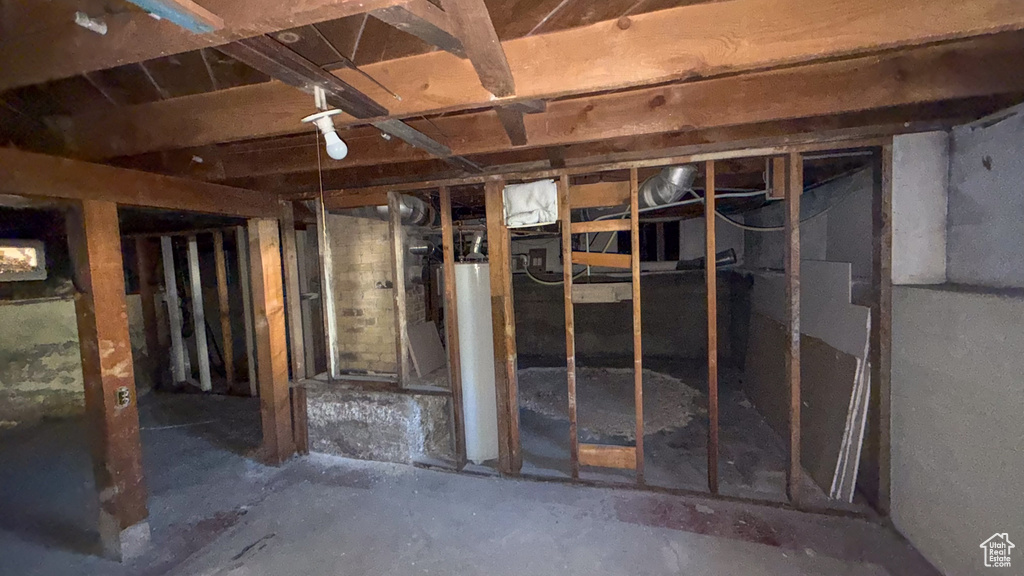 Photo 4 for MLS #2114199 at 126 E 400 North