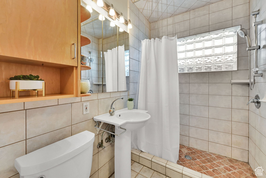 928 S 1500 ST Salt Lake City, UT 84105