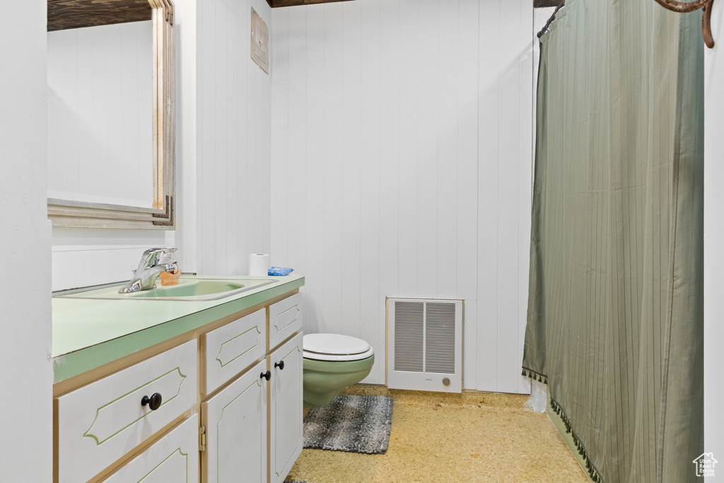 Photo 14 for MLS #2114206 at 231 S Main St