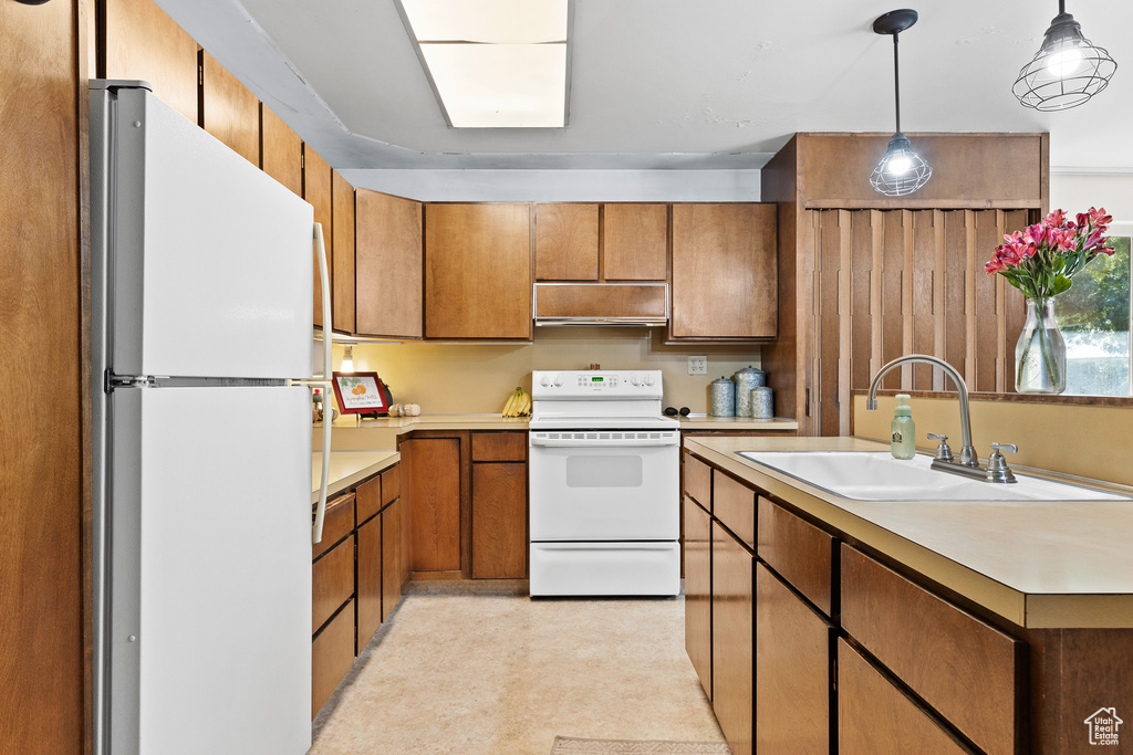 Photo 10 for MLS #2114206 at 231 S Main St