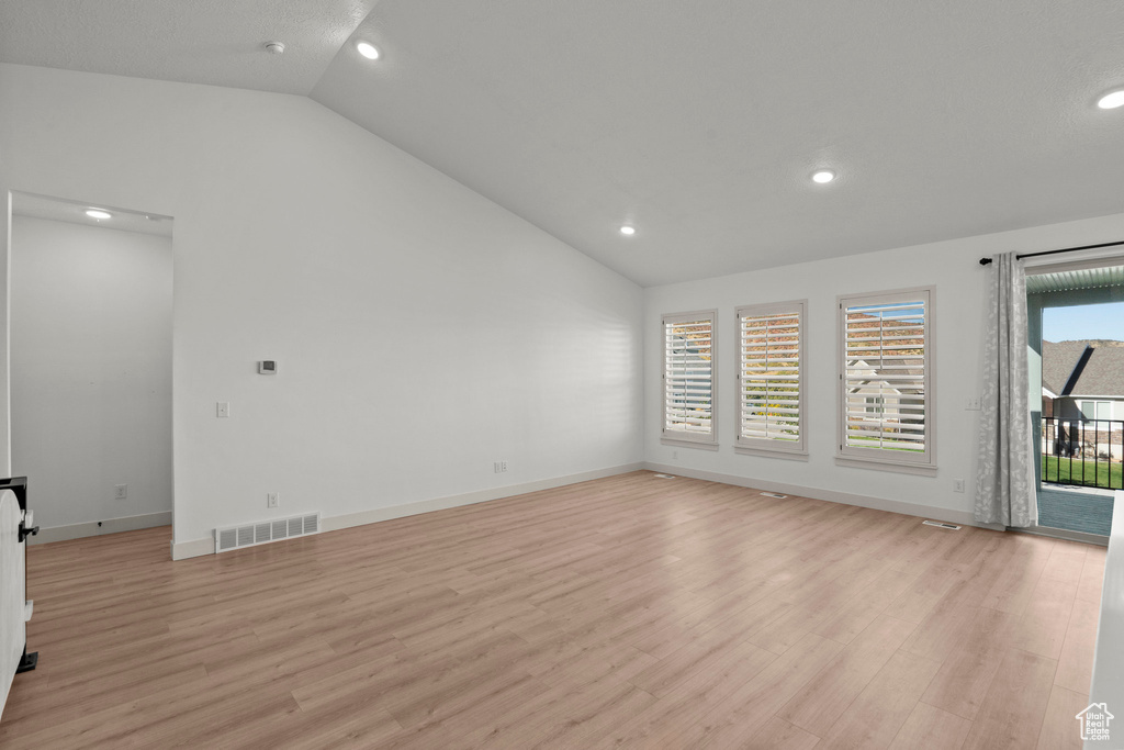 Photo 16 for MLS #2114254 at 85 N Parkside Loop