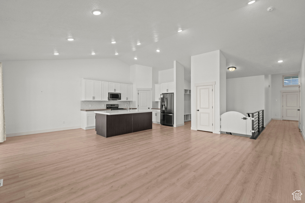 Photo 8 for MLS #2114254 at 85 N Parkside Loop