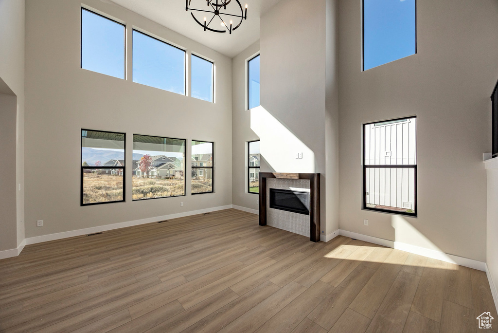 Photo 2 for MLS #2114258 at 2832 E Hayloft Ln #214