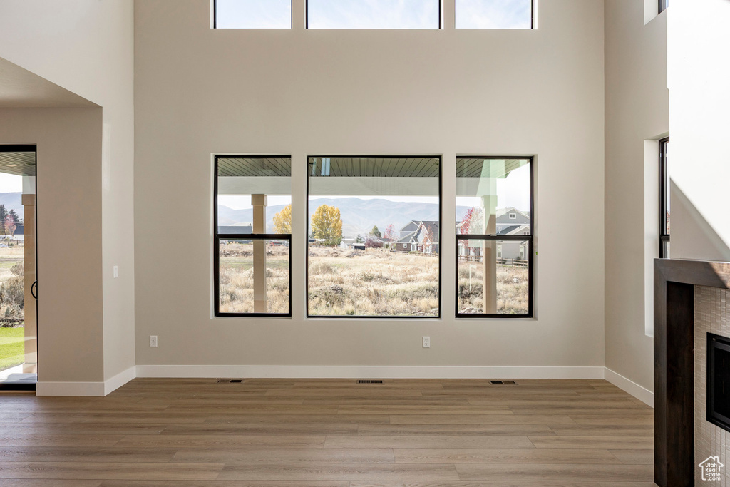 Photo 12 for MLS #2114258 at 2832 E Hayloft Ln #214