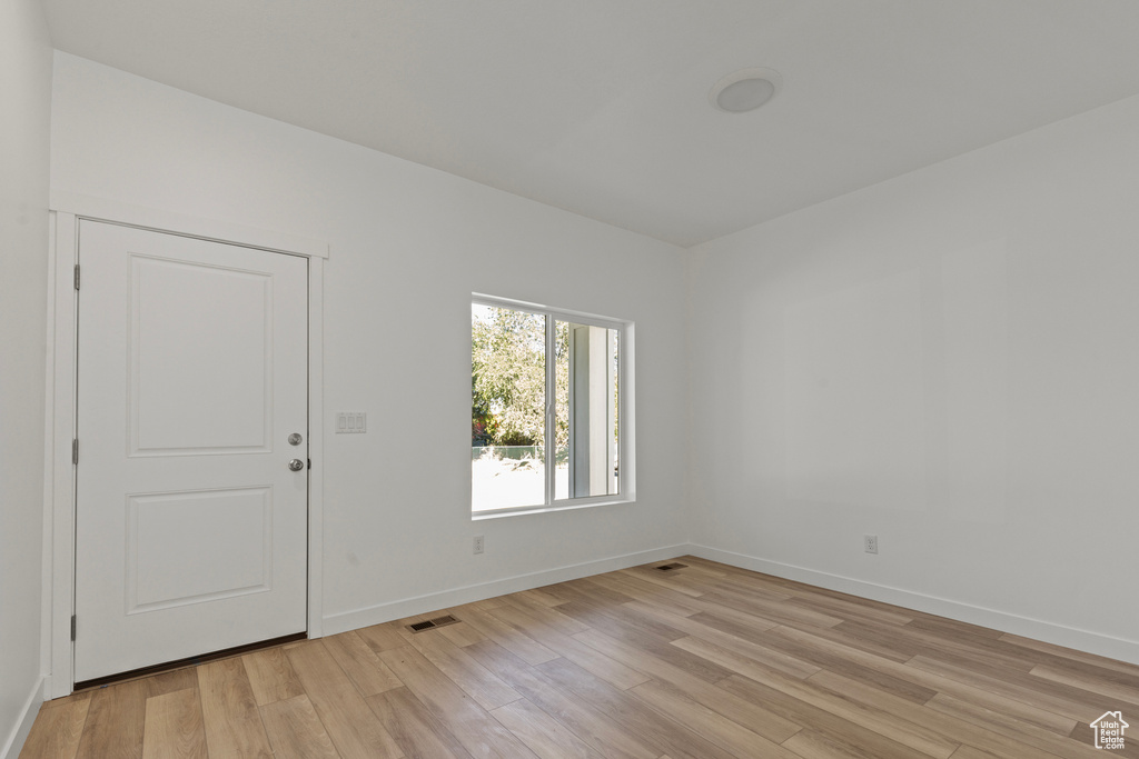 Photo 15 for MLS #2114267 at 2753 S Patricia Dr #6