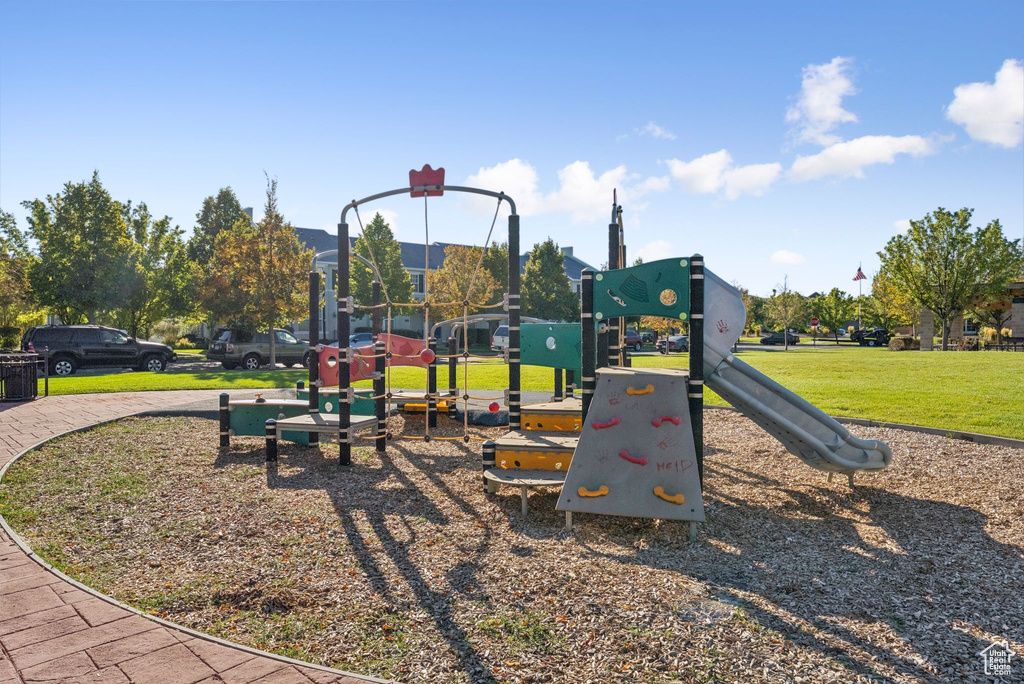 4518 W CAVE RUN LN South Jordan, UT 84095