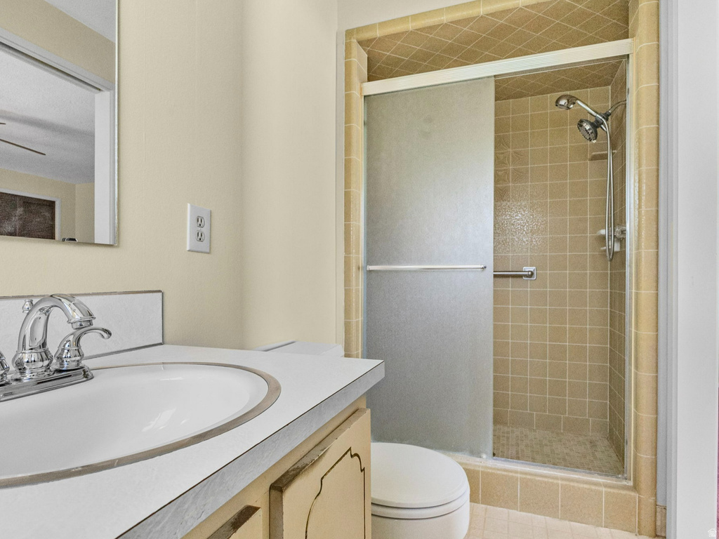 272 N PIN OAK LN Kaysville, UT 84037