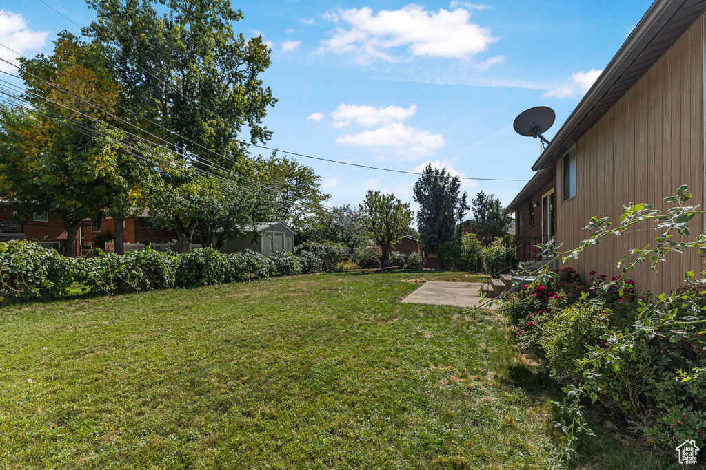 272 N PIN OAK LN Kaysville, UT 84037