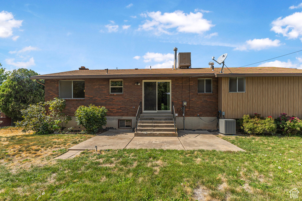 272 N PIN OAK LN Kaysville, UT 84037