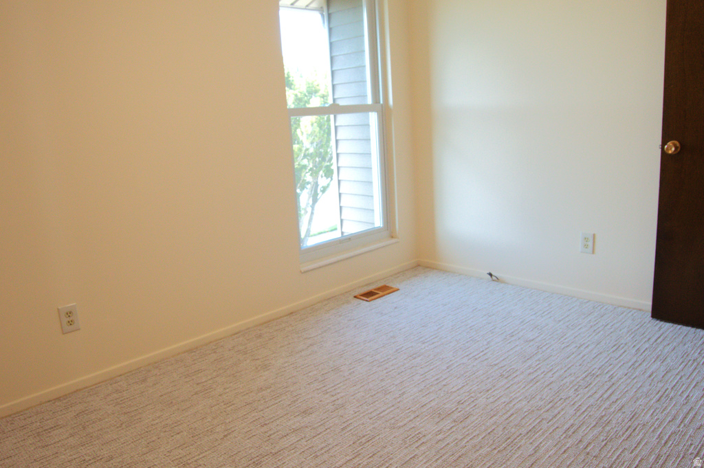 272 N PIN OAK LN Kaysville, UT 84037