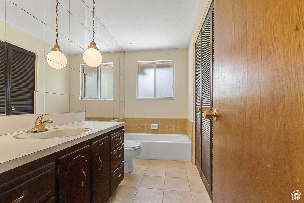272 N PIN OAK LN Kaysville, UT 84037