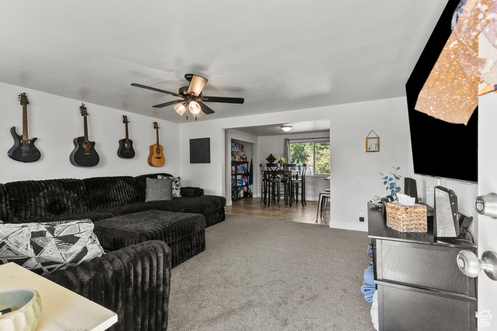 Photo 9 for MLS #2114337 at 626 W 275 South