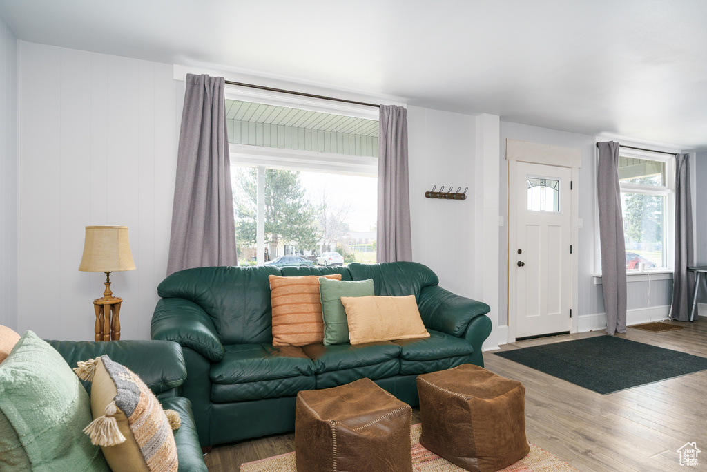 Photo 4 for MLS #2114343 at 260 S 1st